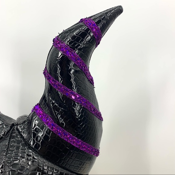 Maleficent Horned Headress for Costume - Picture 6 of 13